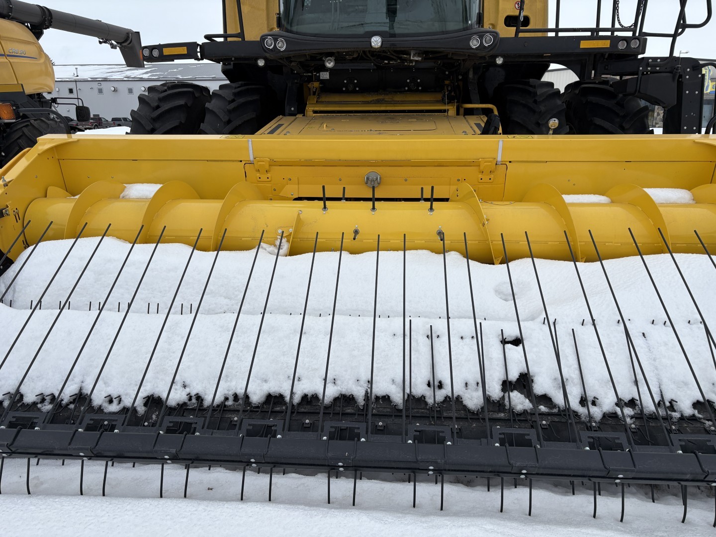 2025 New Holland CR8.90Z Combine