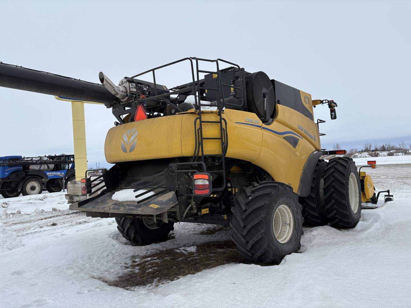 2025 New Holland CR8.90Z Combine