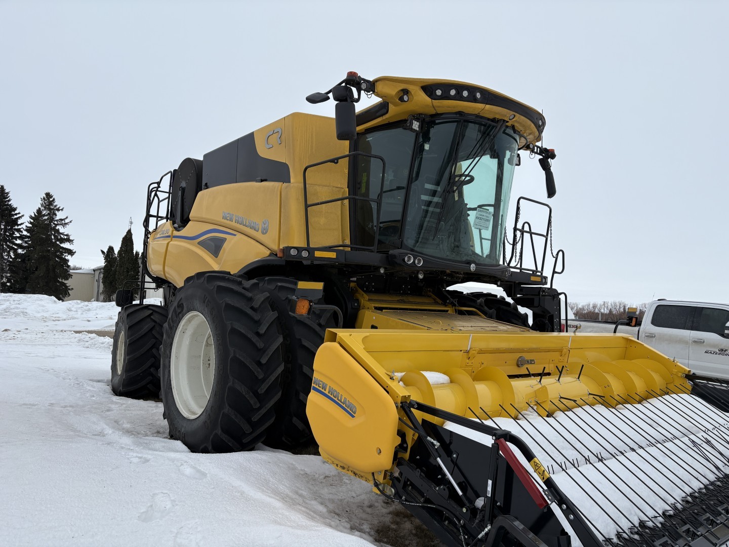 2025 New Holland CR8.90Z Combine