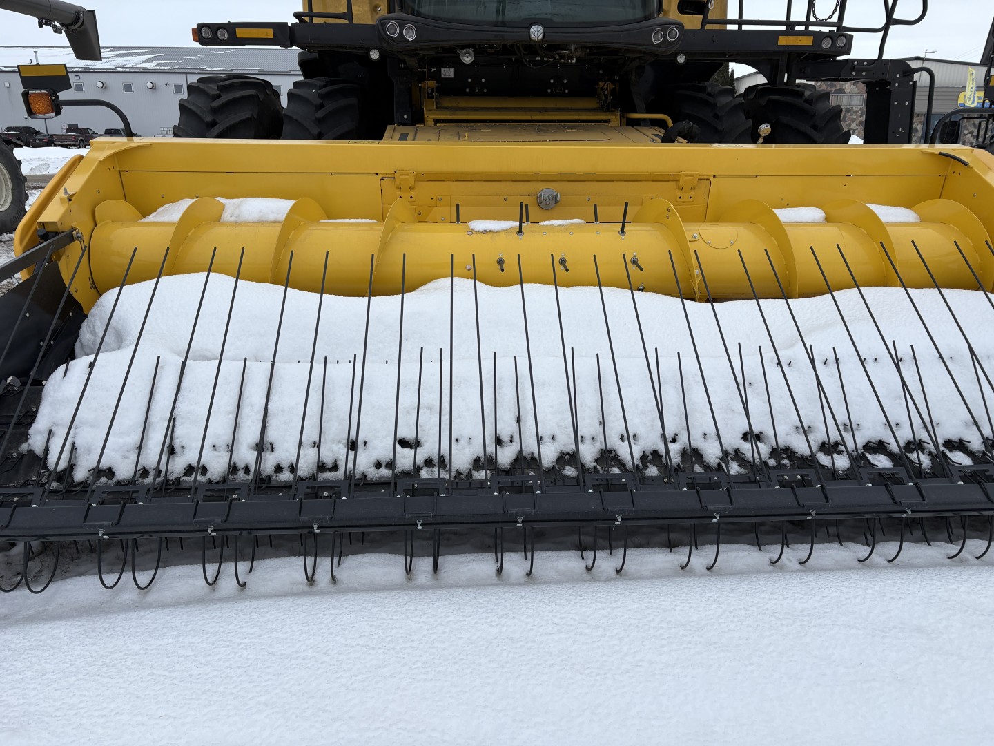 2025 New Holland CR8.90Z Combine
