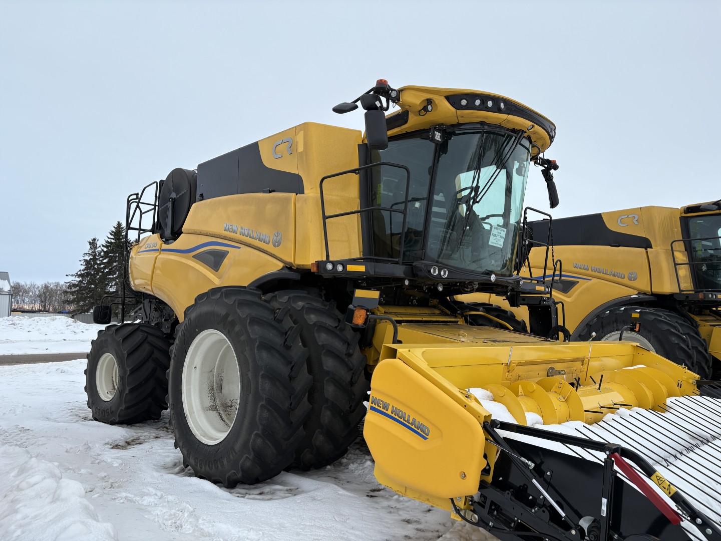 2025 New Holland CR8.90Z Combine