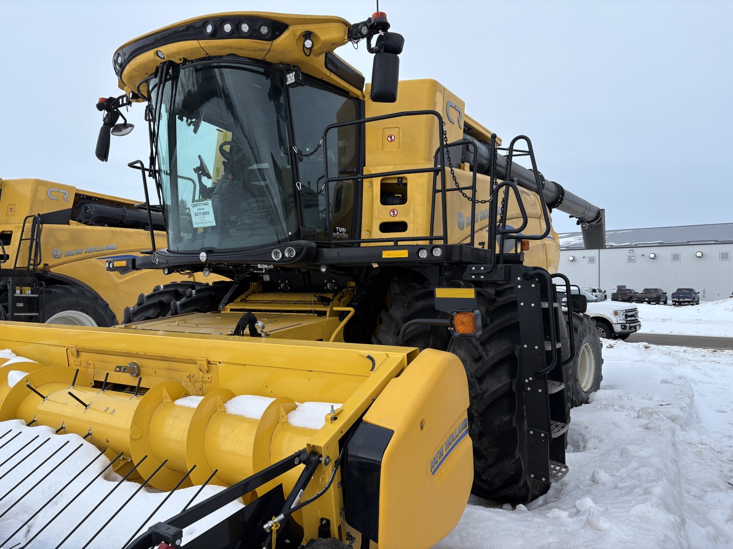 2025 New Holland CR8.90Z Combine