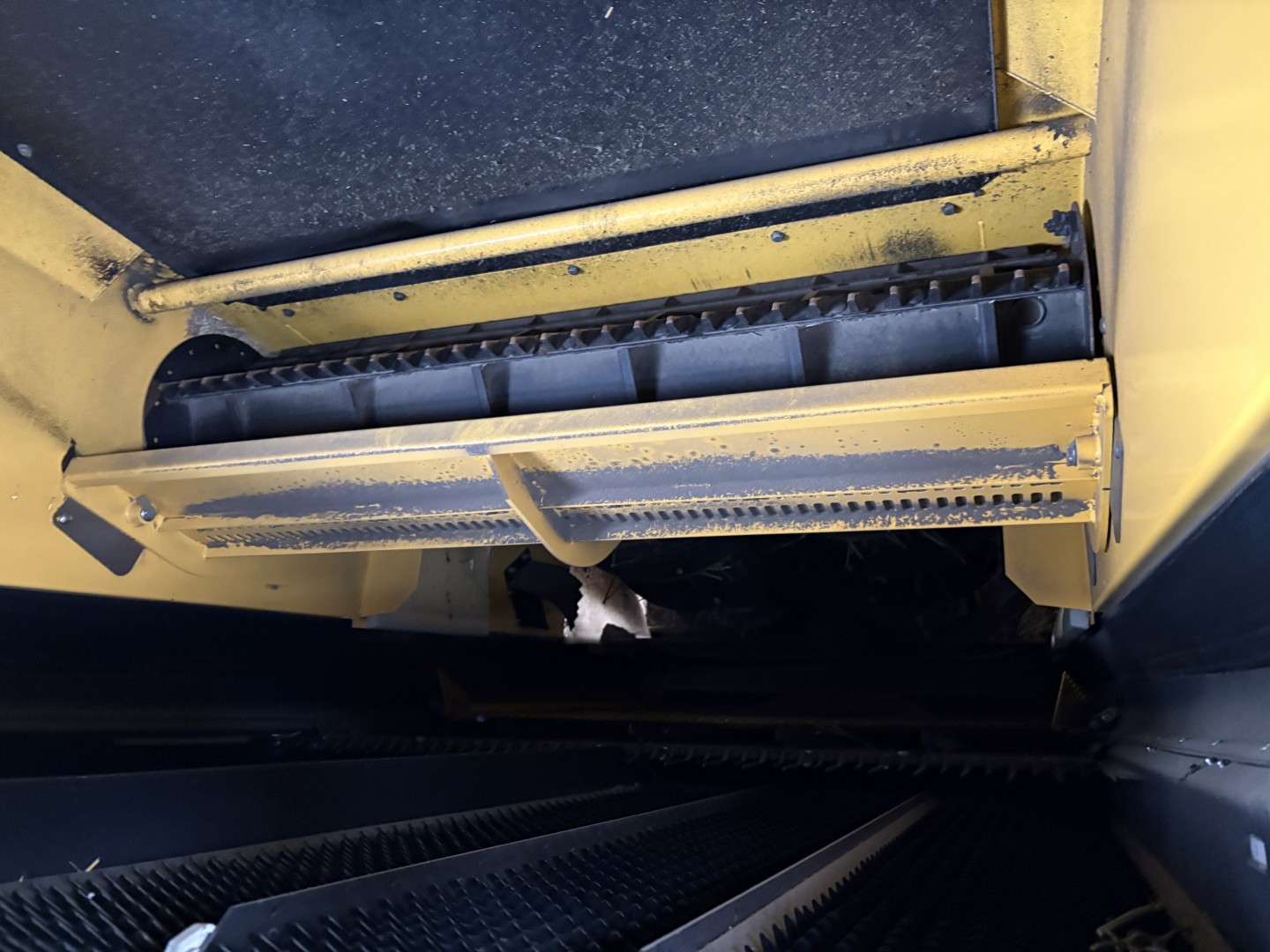 2025 New Holland CR8.90Z Combine