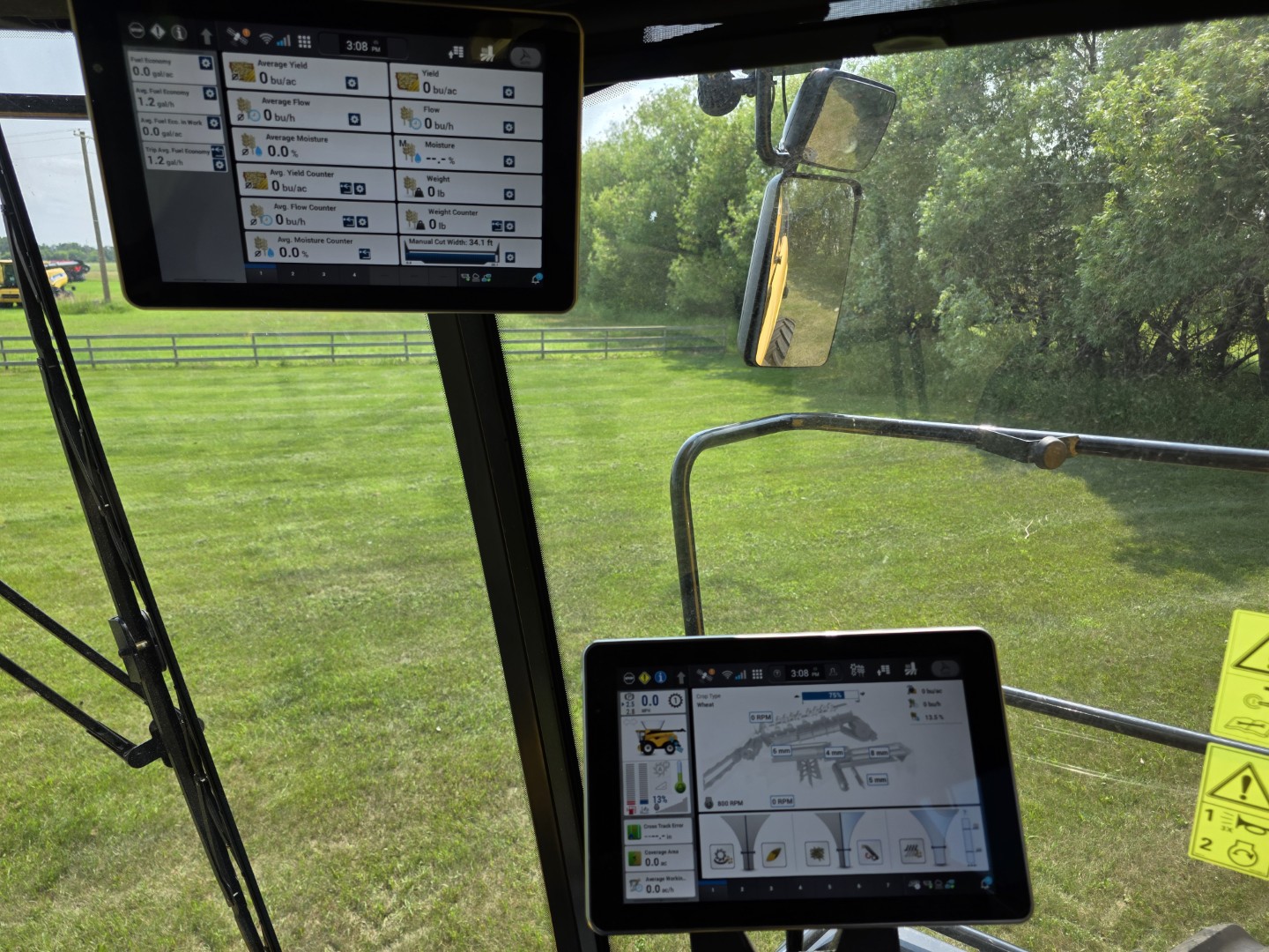 2025 New Holland CR8.90Z Combine