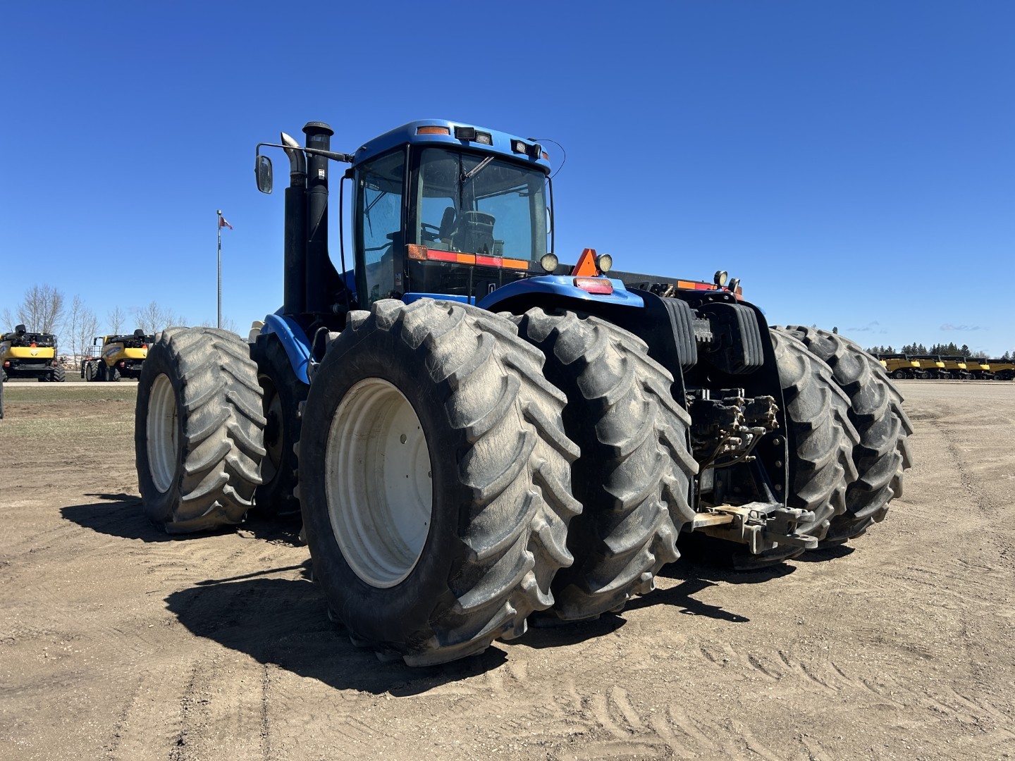 2007 New Holland TJ430 Tractor 4WD