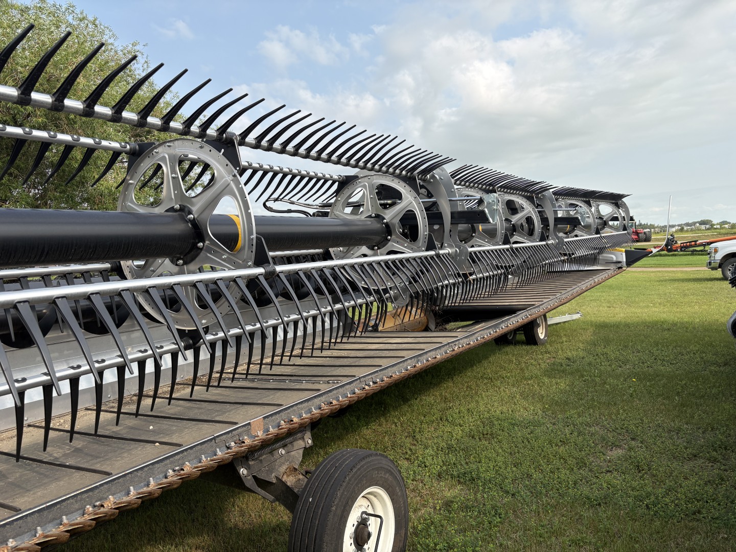 2024 MacDon FD240 Header Draper Flex