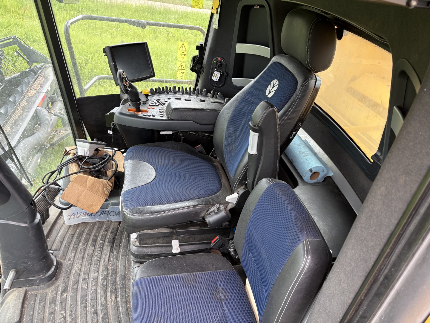 2023 New Holland CR8.90Z Combine