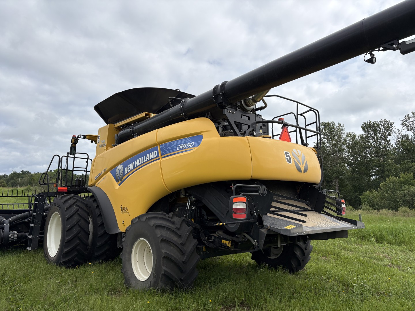 2023 New Holland CR8.90Z Combine