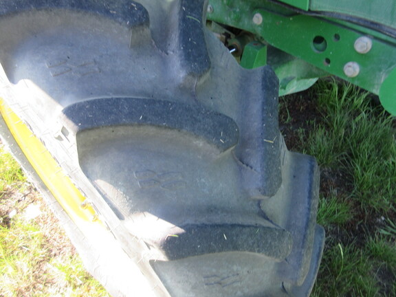 2014 John Deere 6125R Tractor