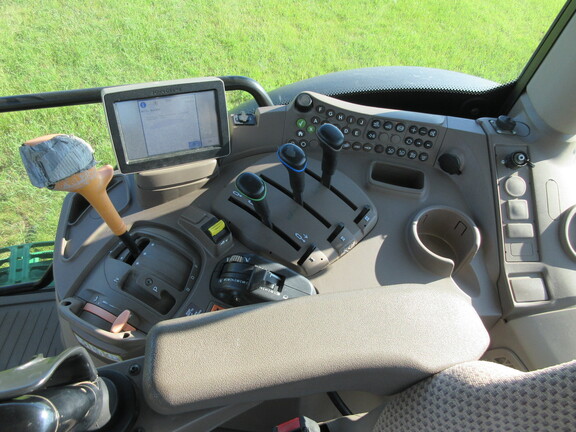 2014 John Deere 6125R Tractor