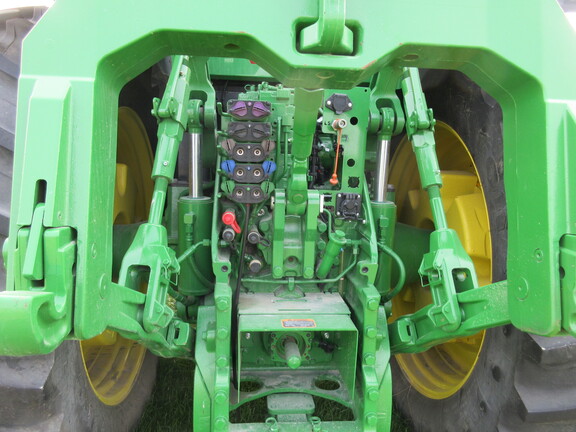 2022 John Deere 8R 340 Tractor