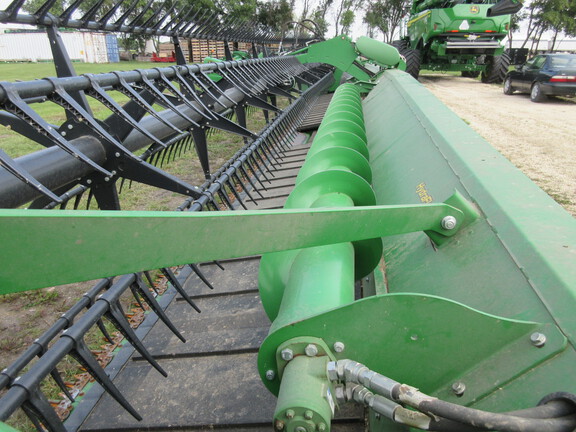 2018 John Deere 640FD Header Combine