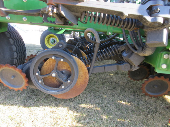 2021 John Deere 1890 Air Seeder