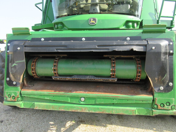 2022 John Deere S780 Combine