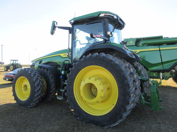 2022 John Deere 8R 410 Tractor