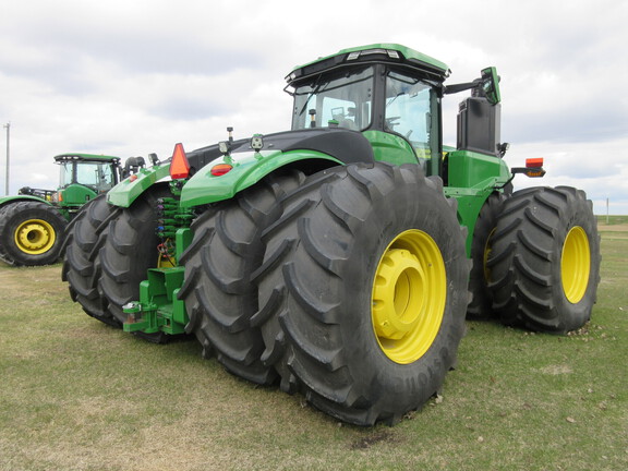 2023 John Deere 9R 590 Tractor 4WD