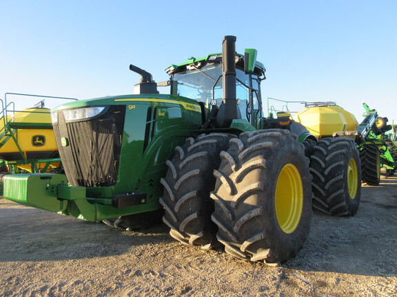 2023 John Deere 9R 590 Tractor 4WD