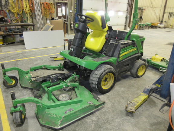 2016 John Deere 1570 Mower/Front Deck