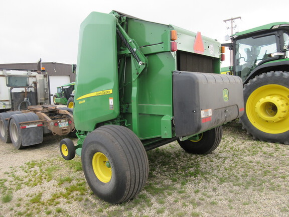 2023 John Deere 560M Baler/Round