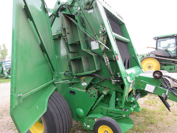 2023 John Deere 560M Baler/Round