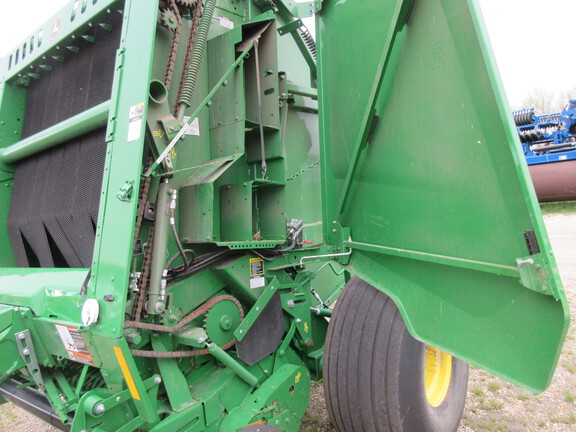 2023 John Deere 560M Baler/Round