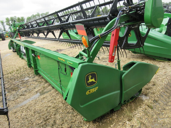 2021 John Deere 635F Header Combine