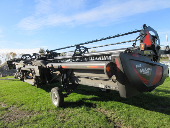 2021 MacDon FD140 Header Combine