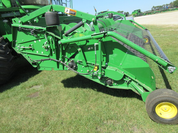 2015 John Deere 615P Header Combine