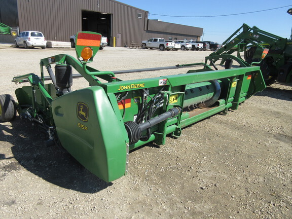 2016 John Deere 615P Header Combine