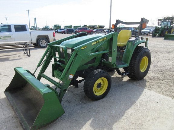 1998 John Deere 4200 Tractor Compact