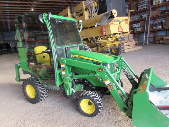 2014 John Deere 1023E Tractor Compact