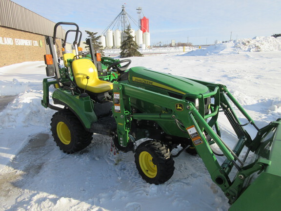 2014 John Deere 1023E Tractor Compact