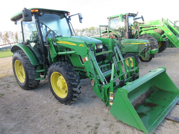 2011 John Deere 5075M Tractor