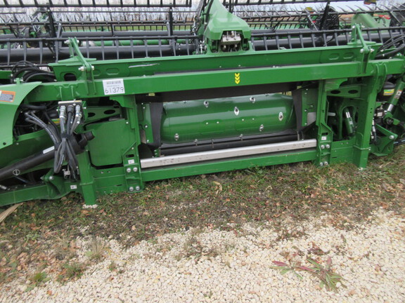 2024 John Deere HD40F Header Combine