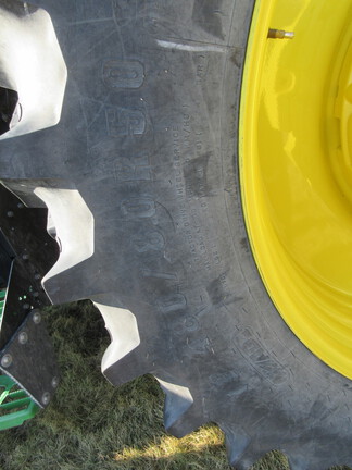 2023 John Deere 8R 370 Tractor