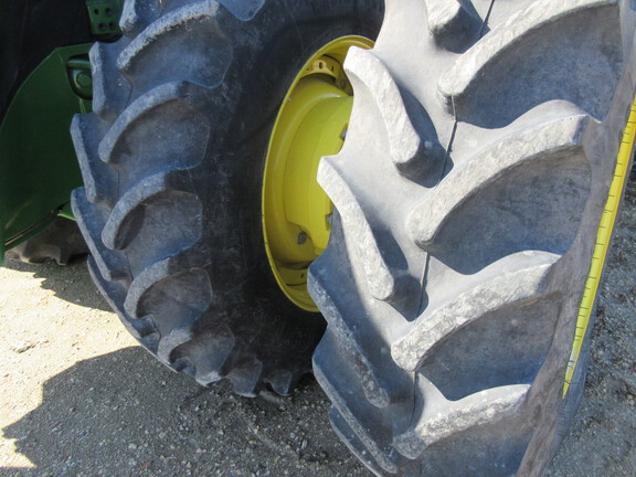 2023 John Deere 8R 410 Tractor