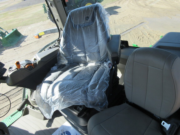 2023 John Deere 8R 410 Tractor