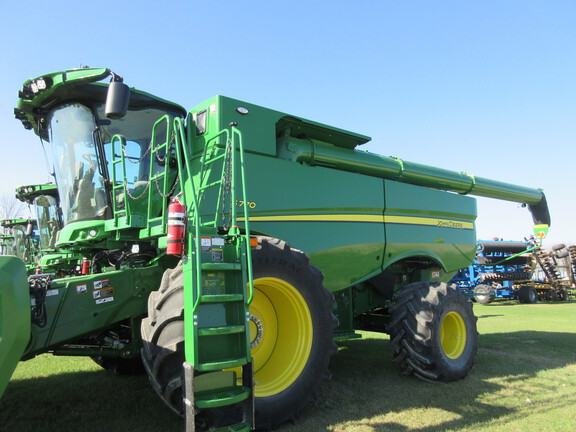 2024 John Deere S770 Combine