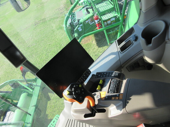 2024 John Deere S770 Combine