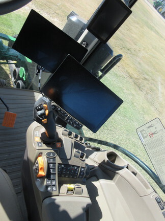 2024 John Deere 8RX 410 Tractor Rubber Track