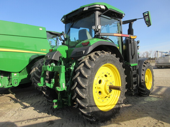 2022 John Deere 7R 250 Tractor