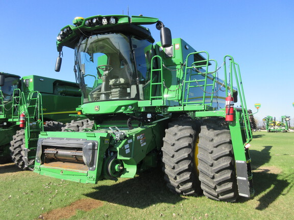 2024 John Deere S780 Combine