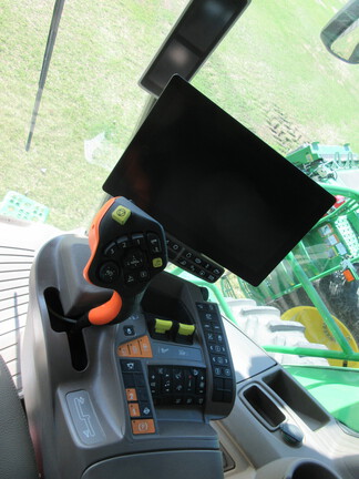 2024 John Deere S780 Combine