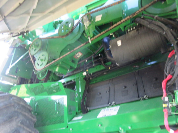 2024 John Deere S780 Combine