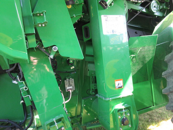 2024 John Deere S780 Combine