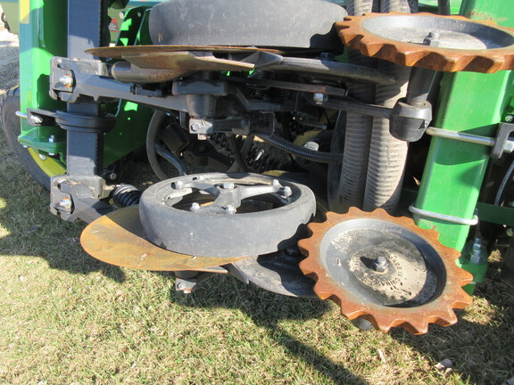 2024 John Deere N542/1910 Air Seeder