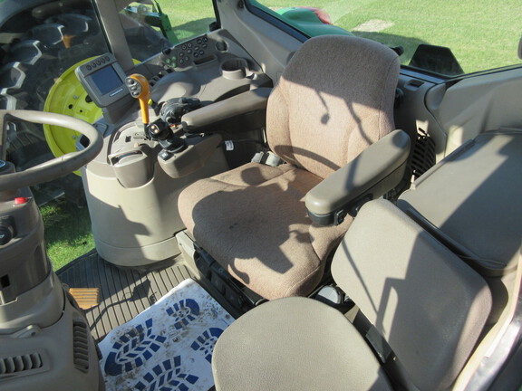 2010 John Deere 7430 Premium Tractor