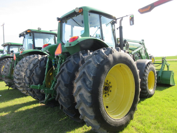 2010 John Deere 7430 Premium Tractor