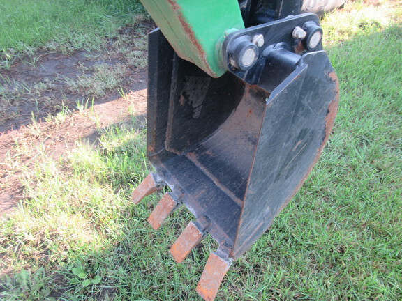 2011 John Deere 5101E Tractor