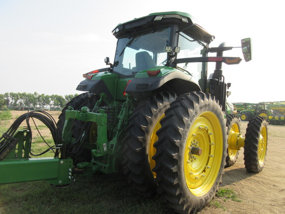 2024 John Deere 8R 250 Tractor